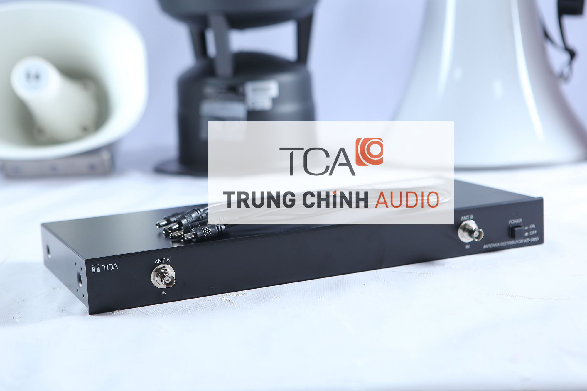 Bộ thu TOA WD-5800 là bộ thu không dây chính hãng của TOA phân phối tại TCA